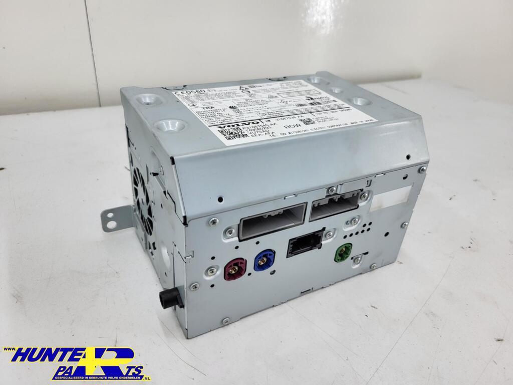 Multimedia regelunit Volvo V90/XC90/S90 ('16-'22) 31667536, Gebruikt, Ophalen of Verzenden, Volvo, Volvo