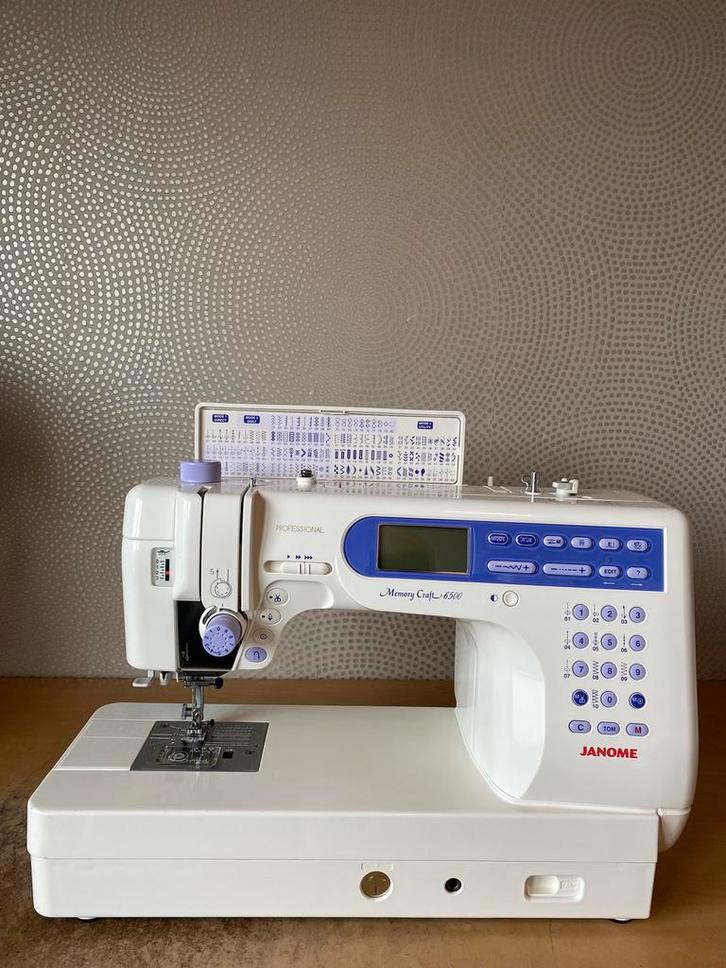 MACHINE À COUDRE SEMI-INDUSTRIELLE JANOME MEMORY CRAFT 6500, Hobby & Loisirs créatifs, Machines à coudre & Accessoires, Comme neuf