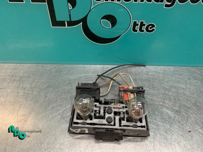 Circuit imprimé feu arrière gauche d'un Volkswagen Corrado, Autos : Pièces & Accessoires, Éclairage, Volkswagen, Utilisé, 3 mois de garantie