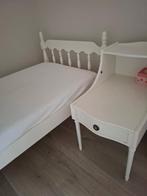 Vintage kinderbed en nachtkastje, Ophalen, 85 tot 100 cm, Gebruikt, Lattenbodem