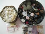 2 dozen met knopen en gespen, witte en gekleurde, Hobby & Loisirs créatifs, Couture & Fournitures, Enlèvement