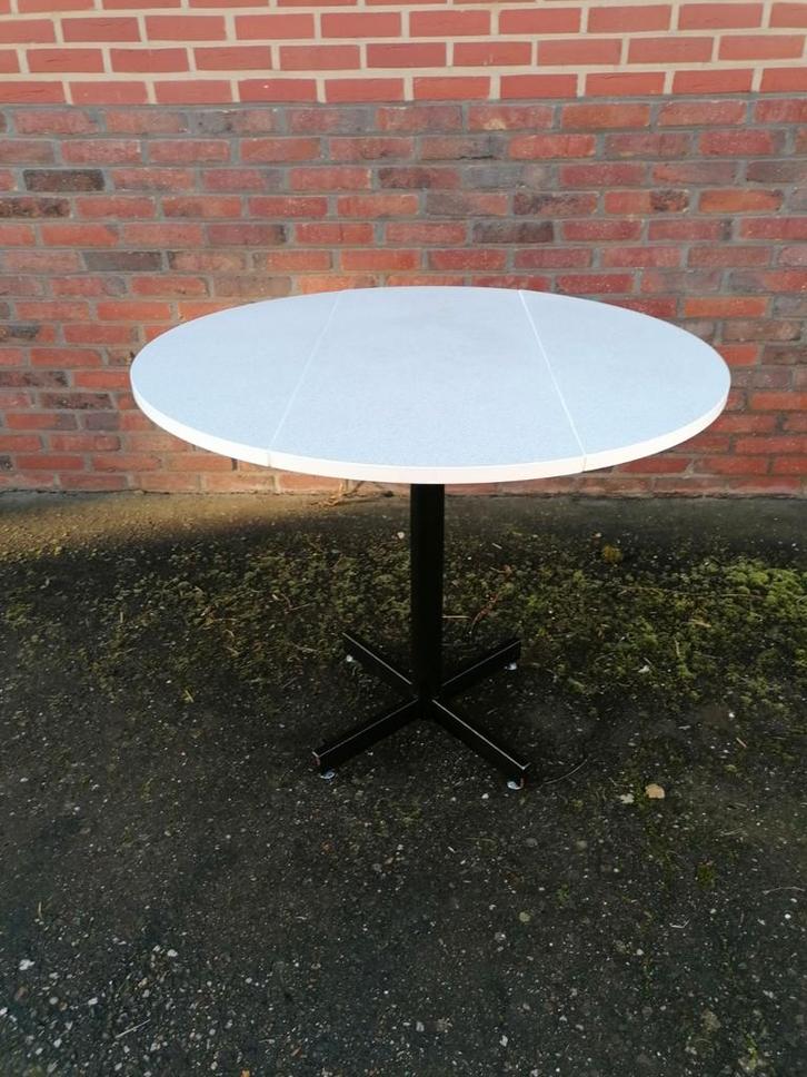 Ronde formica tafel...inklapbaar..wit/zwart!!, Huis en Inrichting, Tafels | Statafels, Ophalen of Verzenden