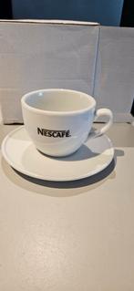 12 kopjes en schoteltjes Nescafé, Ophalen