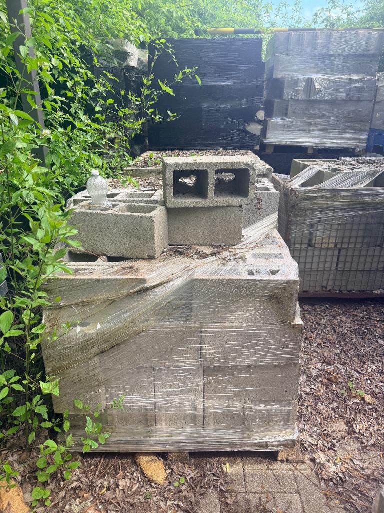 Betonblokken (per pallet), Bricolage & Construction, Briques, Enlèvement, Comme neuf, Béton