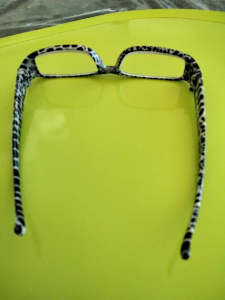 dames leesbril +3 in goede staat. zie foto's, Ophalen of Verzenden, Leesbril