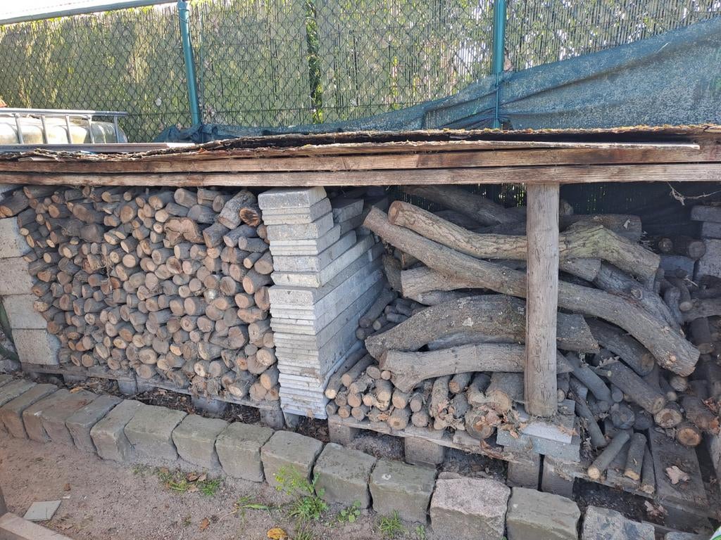 Eiken brandhout te Essen, Enlèvement