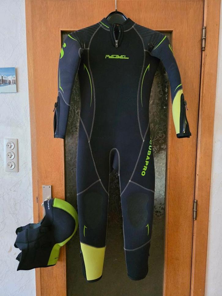 Combinaison REBEL SCUBAPRO 6/5mm enfant en bon état., Sports nautiques & Bateaux, Plongée, Enlèvement
