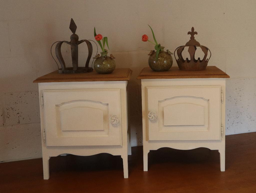 MOOIE MASSIEF EIKEN NACHTKASTJES, Ophalen, Gebruikt, 45 tot 65 cm, Minder dan 55 cm