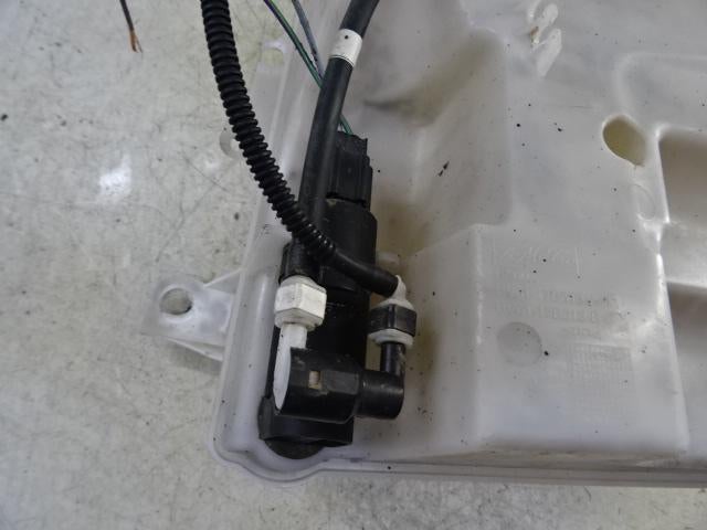 LAVE-GLACE POMPE AVANT Ford Focus 3 Wagon (01-2010/02-2020), Mevr. I. Hauben, Rue de l'Espoir 34 34
4030  GRIVEGNÉE, BE, Info@Collignon.be