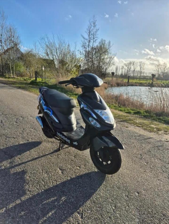 Btc scooter 50cc 695 km, Vélos & Vélomoteurs, Pièces de cyclomoteur | Scooters, Enlèvement, Utilisé, Cylindre, Autres marques