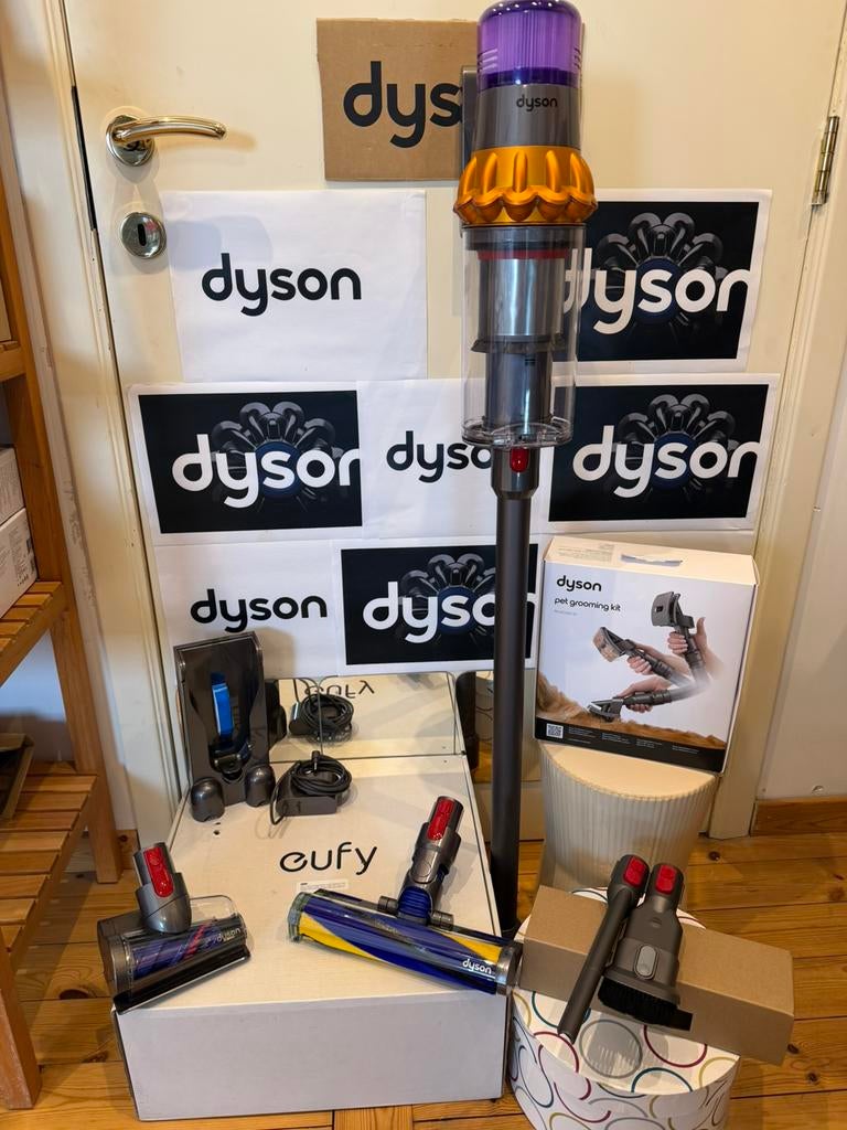 Dyson V15 avec brosse lumière Led laser comme sortie du maga, Electroménager, Aspirateurs, Comme neuf, Aspirateur, Réservoir, Enlèvement ou Envoi