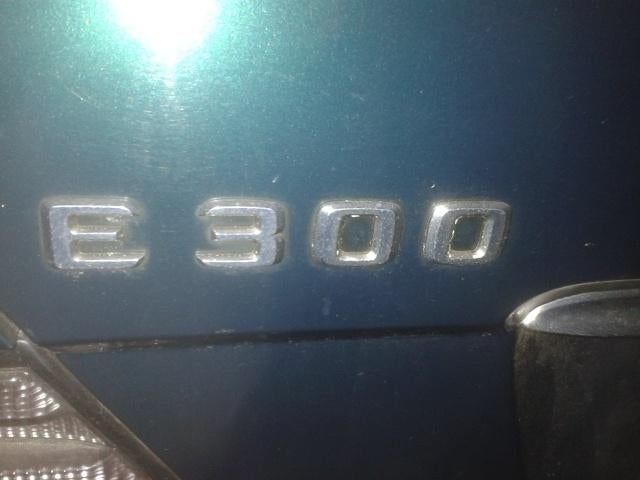 Mercedes E300- 24v, 1995' en très bon état, 1er propriétaire, 100 kW, Achat, 4 portes, Entretenue par le concessionnaire