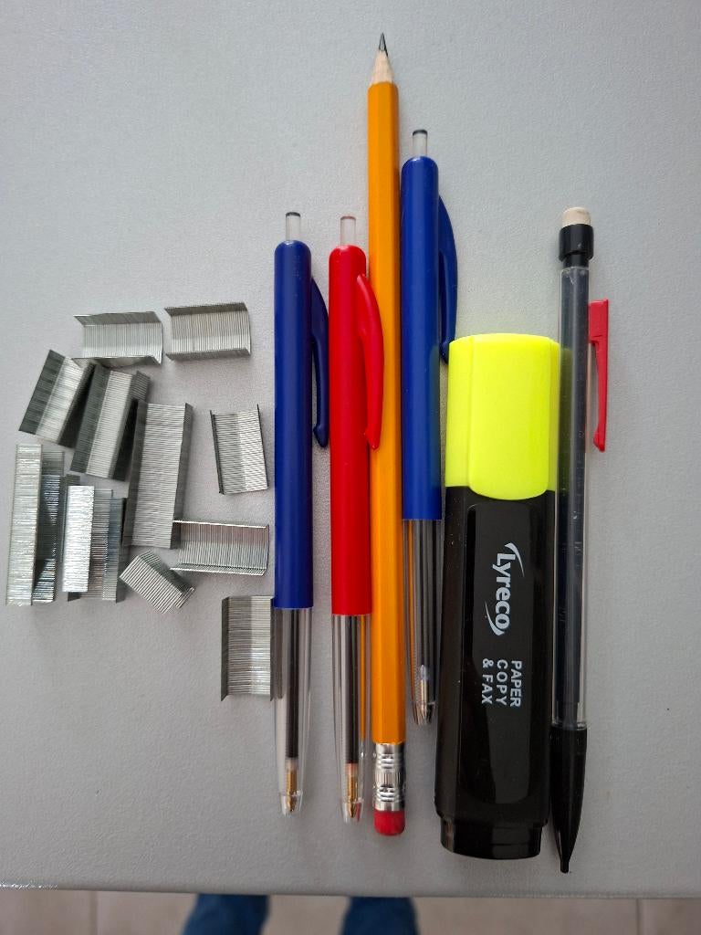 Matériel scolaire, Hobby & Loisirs créatifs, Matériel scolaire, Enlèvement, Neuf