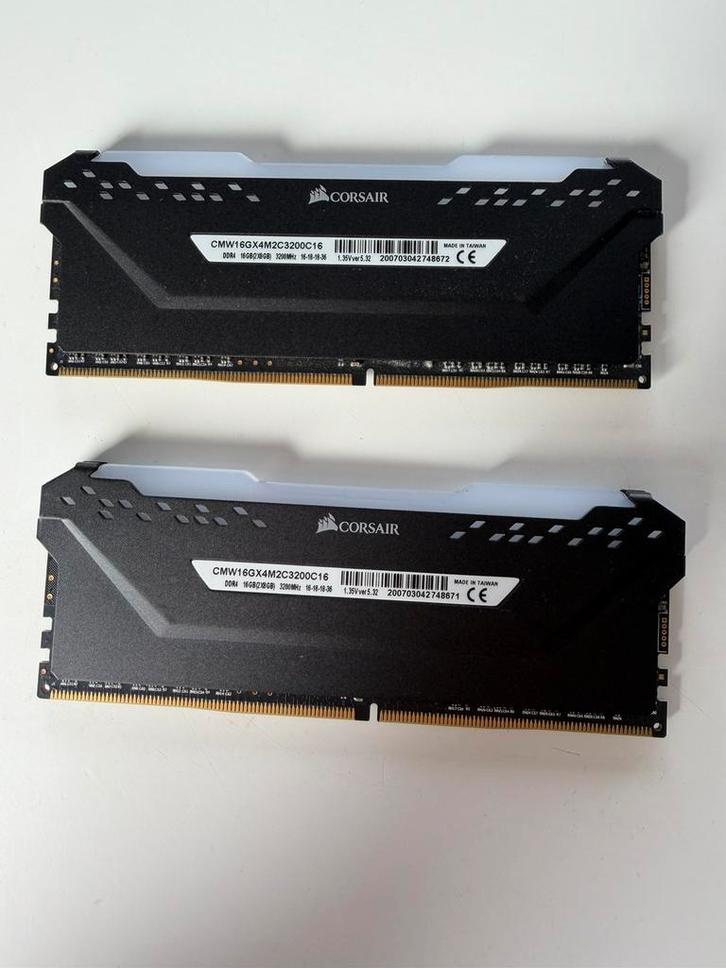 16gb (2x8gb) ddr4 3200MHz Corsair vengeance rgb pro ram, Computers en Software, RAM geheugen, Zo goed als nieuw, DDR4, Ophalen of Verzenden