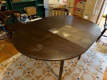 Table extensible en bois avec 6 chaises beschikbaar voor biedingen