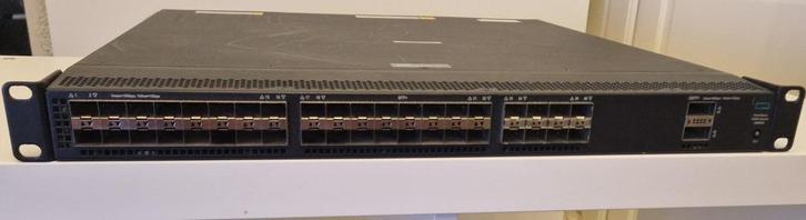 FlexFabric 5700 - JG896A switch te koop., Computers en Software, Netwerk switches, Gebruikt, Ophalen
