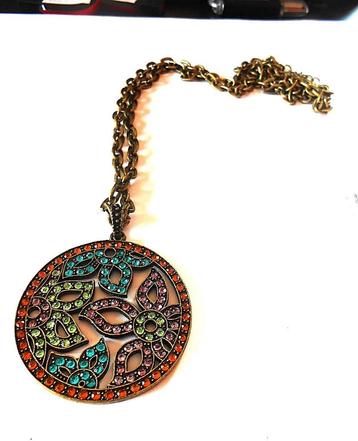 AVON: Zeer mooie hanger aan ketting beschikbaar voor biedingen