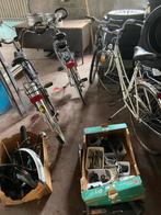 Lot 4 fietsen + allerlei fietsonderdelen, Fietsen en Brommers, Fietsaccessoires | Overige Fietsaccessoires, Gebruikt, Ophalen