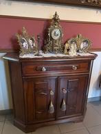 Antieke bijzet kast, Ophalen