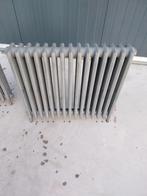 2 gietijzeren grijze radiatoren te koop, Ophalen, Gebruikt
