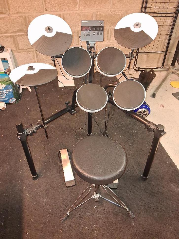 Batterie électronique Rolland TD-02, Musique & Instruments, Batteries électroniques, Comme neuf, Roland, Enlèvement