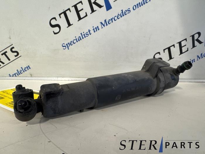 Koplamp Sproeier van een Mercedes E-Klasse, Auto-onderdelen, Verlichting, Mercedes-Benz, Gebruikt, 3 maanden garantie, Ophalen of Verzenden