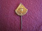 Scouting metalen speldje Gouwdag1958 Izegem, Verzenden, Zo goed als nieuw, Embleem, Speld of Insigne