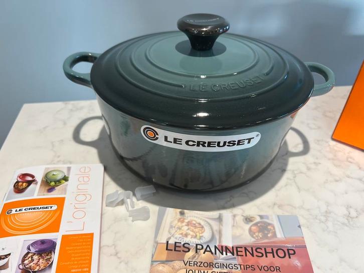 Nouvelle poêle Le Creuset 24 cm de couleur Océan, Maison & Meubles, Cuisine | Casseroles & Poêles, Neuf, Poêle à frire ou Sauteuse