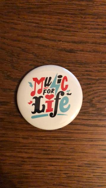 Vintage Button Music for Life beschikbaar voor biedingen
