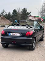 Peugeot 206 CC 1.6 Benzine Cabrio 150.000km met keuring vvk, Auto's, Peugeot, Zwart, Cabriolet, 1600 cc, Zwart