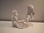 Décoration figurine. 2 anges sur balançoire. coloris blanc, Collections, Comme neuf, Autres types, Envoi