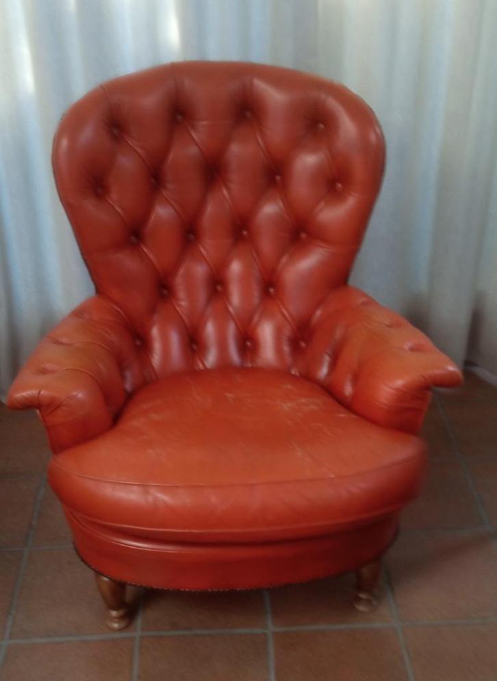 Roodbruin lederen zeteltje, Huis en Inrichting, Zetels | Zetels, Gebruikt, Eenpersoons, Minder dan 150 cm, Minder dan 75 cm, Hout