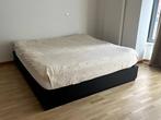 Bed 180x200 (frame and mattress) - Lit 180x200 (cadre et mat, Huis en Inrichting, Slaapkamer | Bedden, Ophalen, Zwart, Tweepersoons