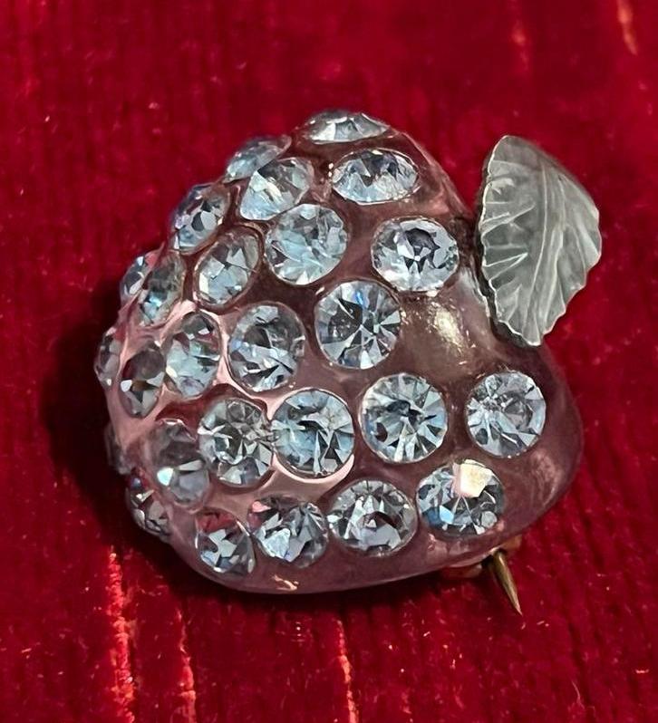 Vintage Appel Broche met Transparante Strass –, Handtassen en Accessoires, Broches, Ophalen of Verzenden