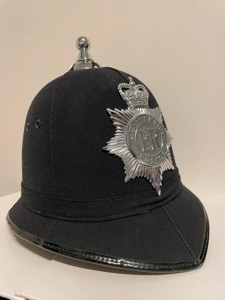 Helm Humberside Police (G.B.) Ball-top, Verzamelen, Militaria | Algemeen, Overige soorten, Helm of Baret, Ophalen of Verzenden