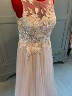 Prachtig licht Roos trouwkleed , van trouwwinkel E&R. 150€, Vêtements | Femmes, Vêtements de mariage & Accessoires de mariage