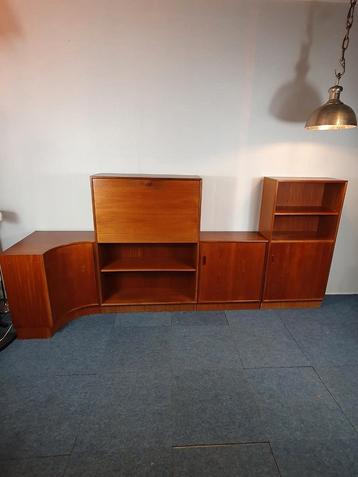 Vintage Formule Wandmeubel Kempkes jaren 60 Teak beschikbaar voor biedingen