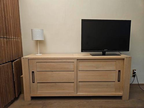 Lage, brede living kast, Huis en Inrichting, Kasten |Televisiemeubels, Zo goed als nieuw, Ophalen