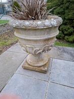 Betonnen bloempot voor in de tuin, Tuin en Terras, Ophalen, Gebruikt, Minder dan 60 cm, Overige vormen