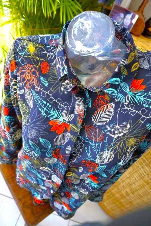 vintage dressing: bloemrijke blouse, Kleding | Dames, Blouses en Tunieken, Gedragen, Maat 38/40 (M), Overige kleuren, Ophalen of Verzenden