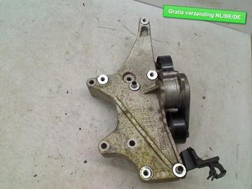 SUPPORT ALTRENATEUR Fiat 500 (312) (55225533), Utilisé, Fiat