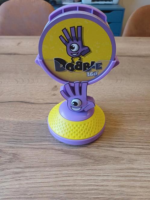 ´Dobble 360´ te koop, Hobby en Vrije tijd, Gezelschapsspellen | Kaartspellen, Gebruikt, Een of twee spelers, Drie of vier spelers