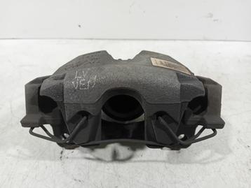 ETRIER DE FREIN AVANT GAUCHE Audi A4 Avant (B9) (8W0615123), Utilisé, Audi