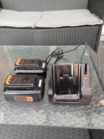 Nieuwe oplader + 2 batterijen, Doe-het-zelf en Bouw, Ophalen, Nieuw