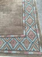 Nepal tapijt 2 op 3 meter, Huis en Inrichting, Stoffering | Tapijten en Vloerkleden, 200 cm of meer, 200 cm of meer, Grijs, Gebruikt
