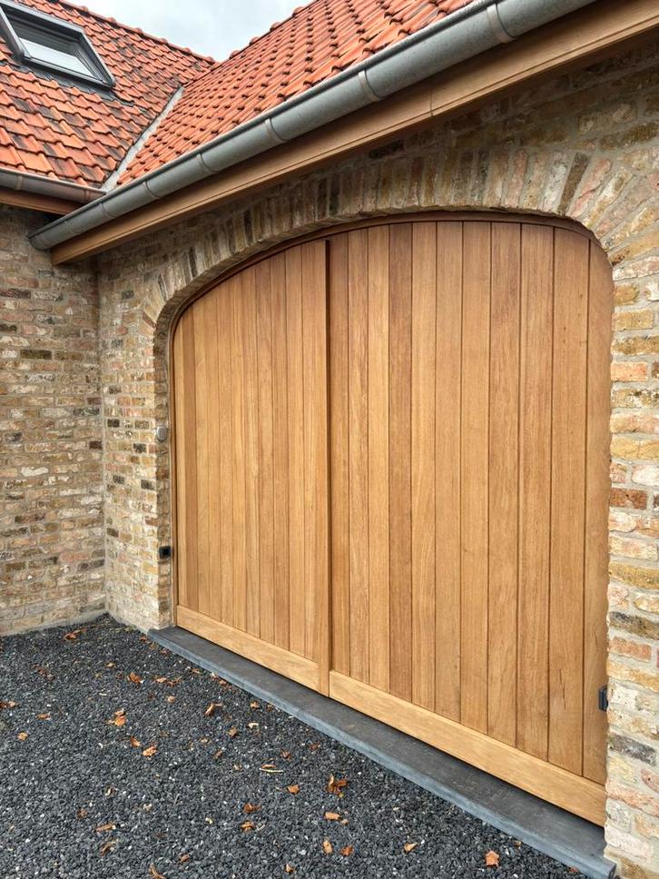 Garagepoort volledig nieuw, Tuin en Terras, Overkappingen, Zo goed als nieuw, Ophalen