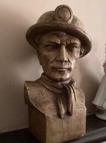 Sculptuur van mijnwerker beschikbaar voor biedingen