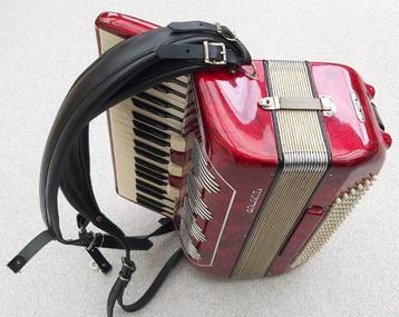 Accordeon GALANT 120 bas, rood + koffer, riemen en onderstel beschikbaar voor biedingen