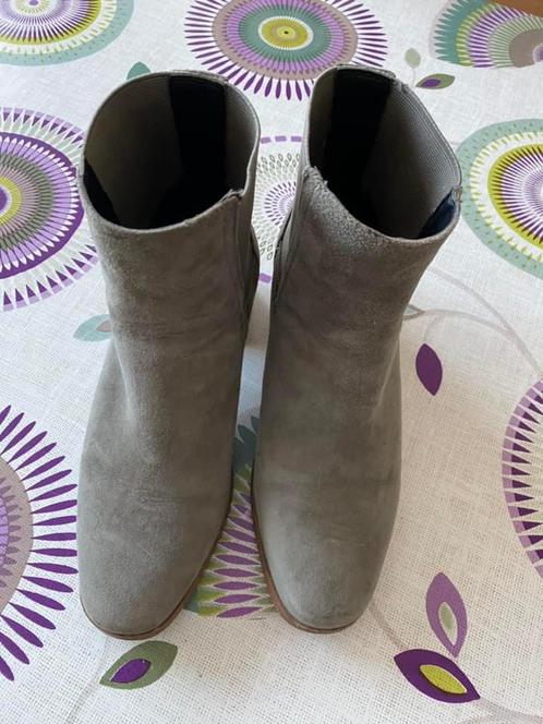 Laarzen 𝘳𝓲ꪜꫀ𝘳 𝓲𝘴ꪶꪖꪀᦔ grijs suede maat 37, Kleding | Dames, Schoenen, Grijs, Ophalen of Verzenden