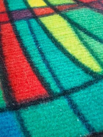 1980s vintage postmodern mat tapijt carpet 120 x 59cm beschikbaar voor biedingen